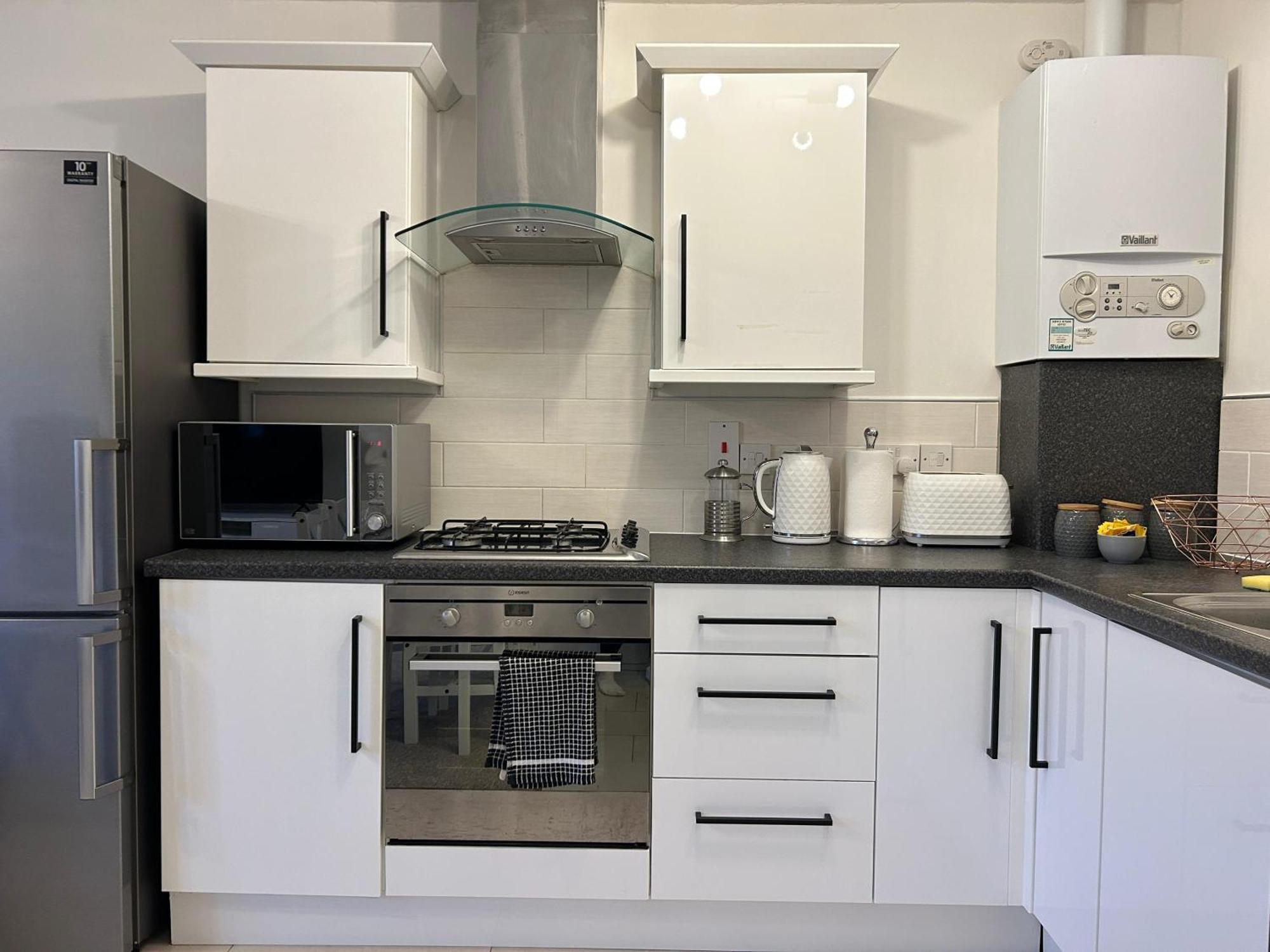 Lovely Serviced Apartment, Free Parking, Оксфорд Екстериор снимка